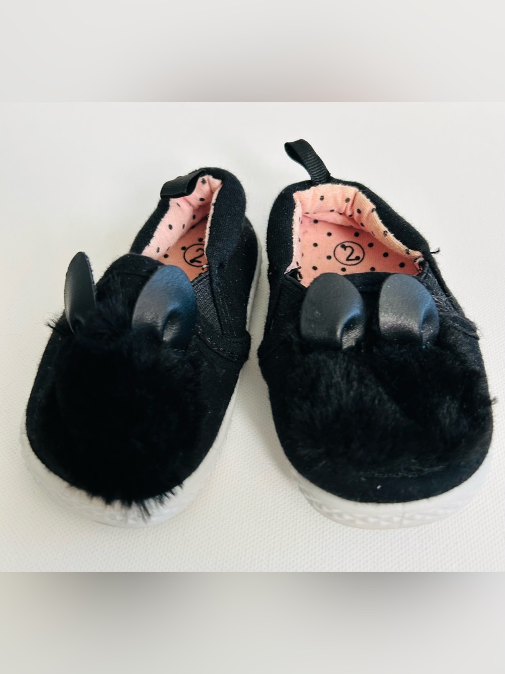 Kids Black Fuzzy Bunny Slip-On Shoes Size 2